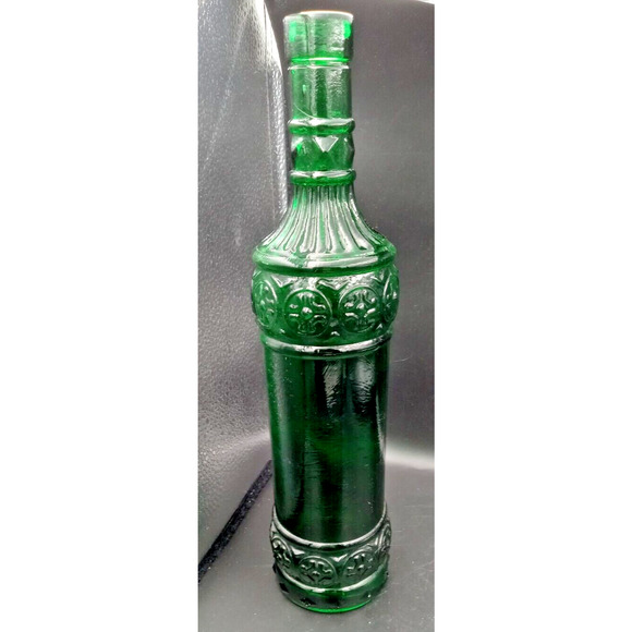 Very Pretty Emerald Green Glass Bottle With‎ Designs Around Sides 12" tall - Picture 3 of 5
